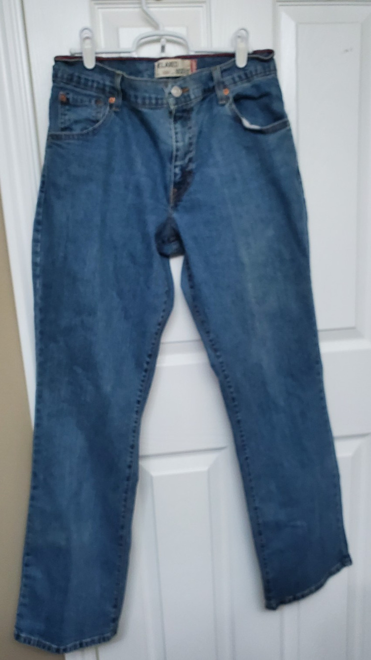 Levis 550 Jeans Classic Boot Cut Womens Size 12 Stretch Mid Rise Denim Med Wash